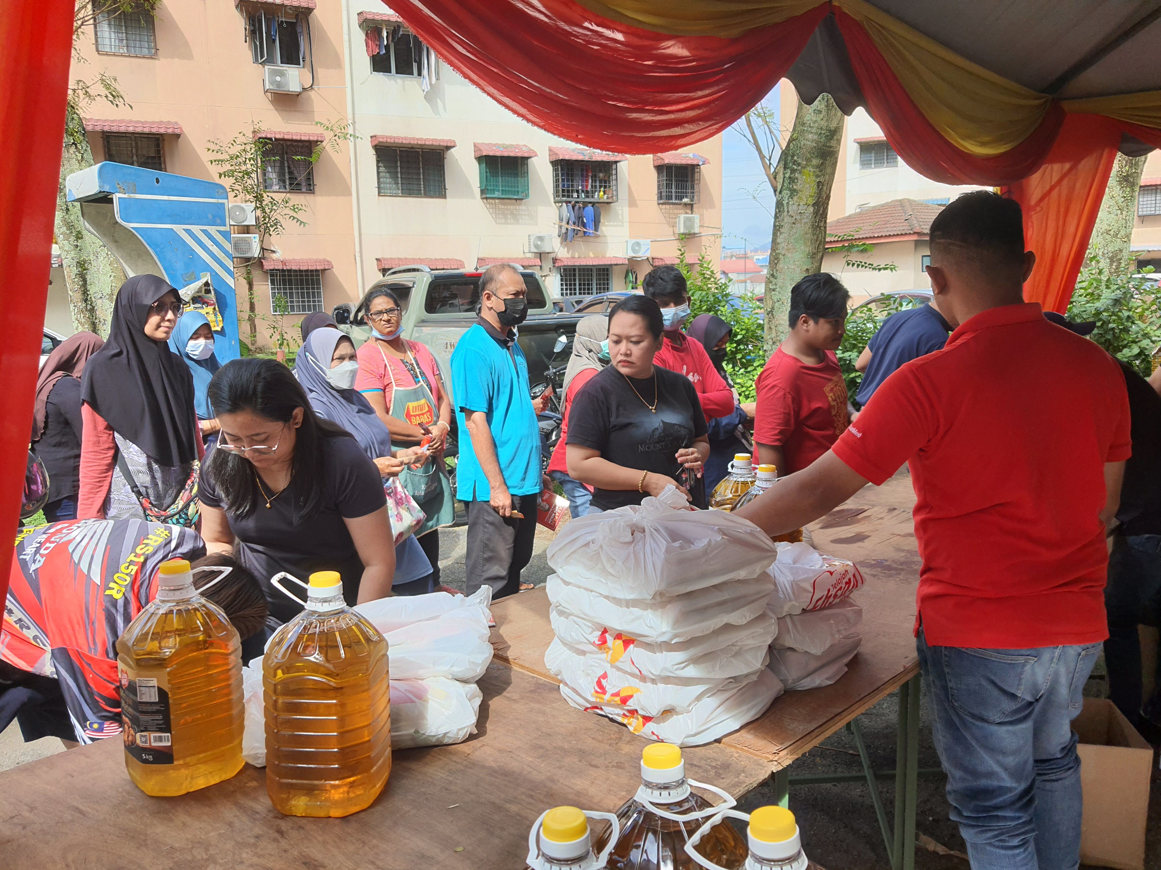 Jualan ehsan jimat belanja, penduduk harap program dianjur lebih kerap