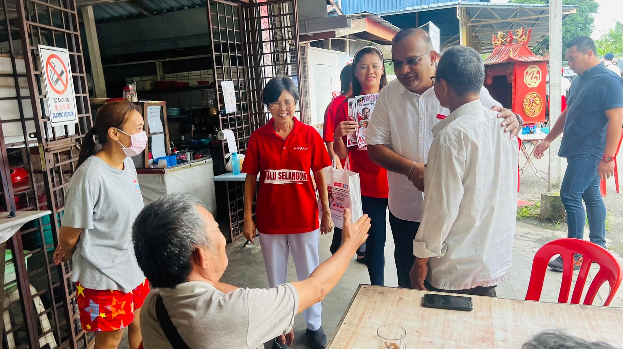 选委会受促制指南更长远管制竞选旗帜横幅