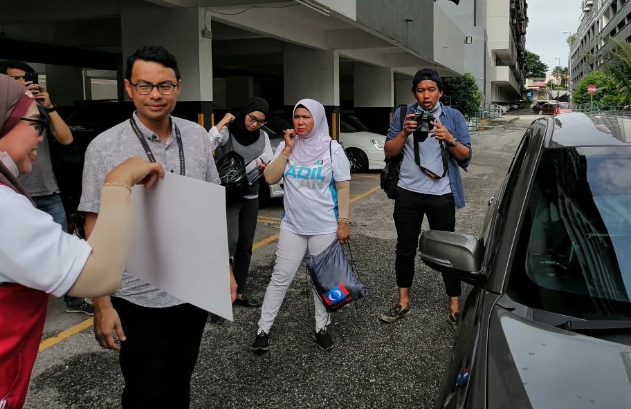 竞选团制模型选票随机教育 李健聪：让更多人知道希盟标志