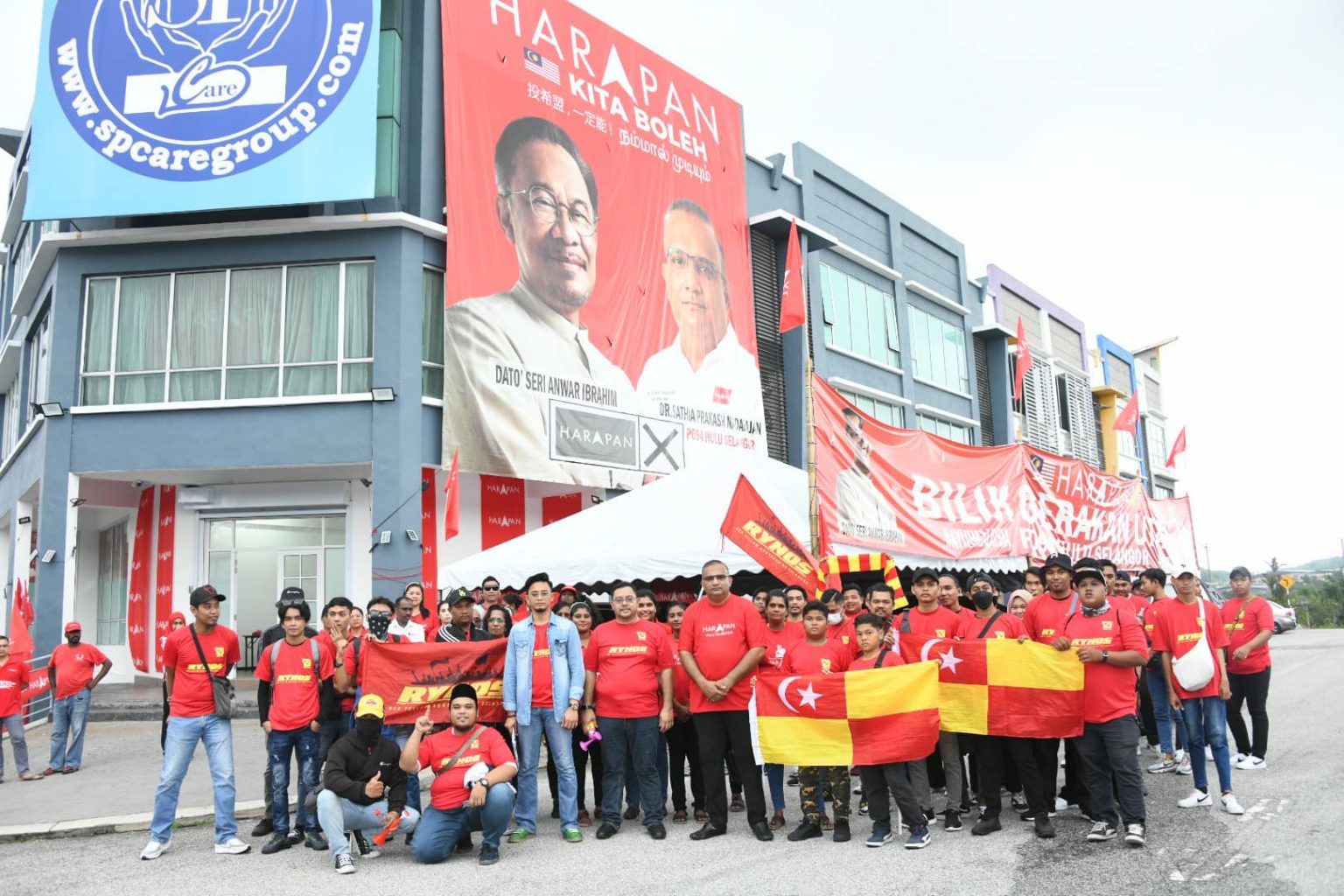 இளையோருக்கு பிடித்த நிகழ்வுகளின் வழி இளம் வாக்காளர்களை கவரும் டாக்டர் சத்தியா