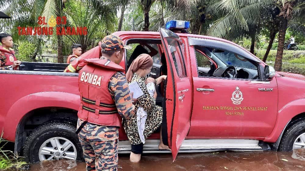 Tiga negeri terkesan banjir, 952 mangsa di pusat pemindahan