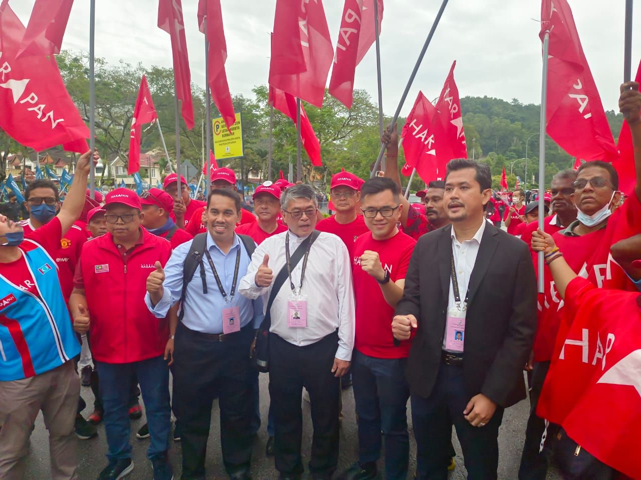 梁自坚士拉央寻求蝉联   年轻选民.对手多挑战大