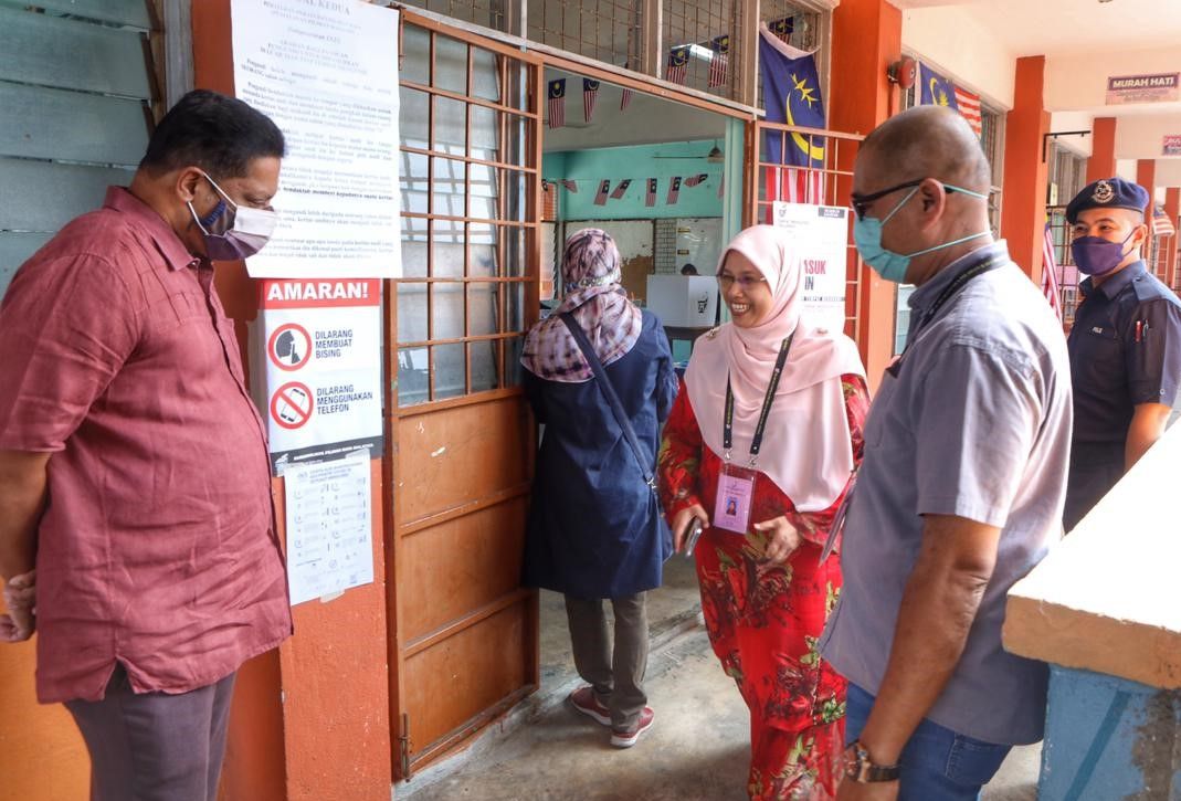 LANGSUNG: HARAPAN dakwa PN, BN bina barong dan kempen, langgar peraturan pilihan raya