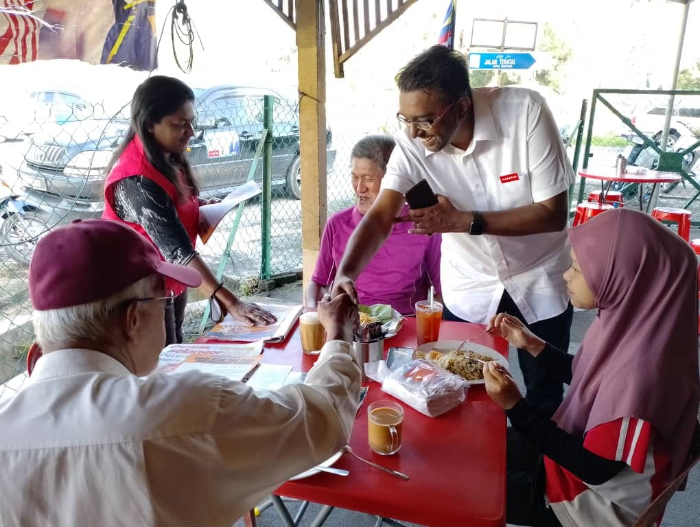 Calon HARAPAN Kuala Langat didik kaedah betul elak undi rosak