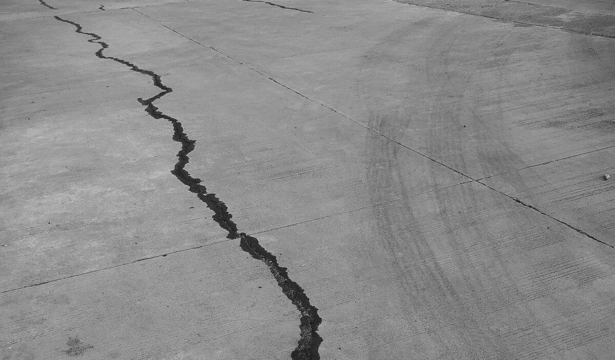 மத்திய இந்தோனேசியாவில் மிதமான நில நடுக்கம்