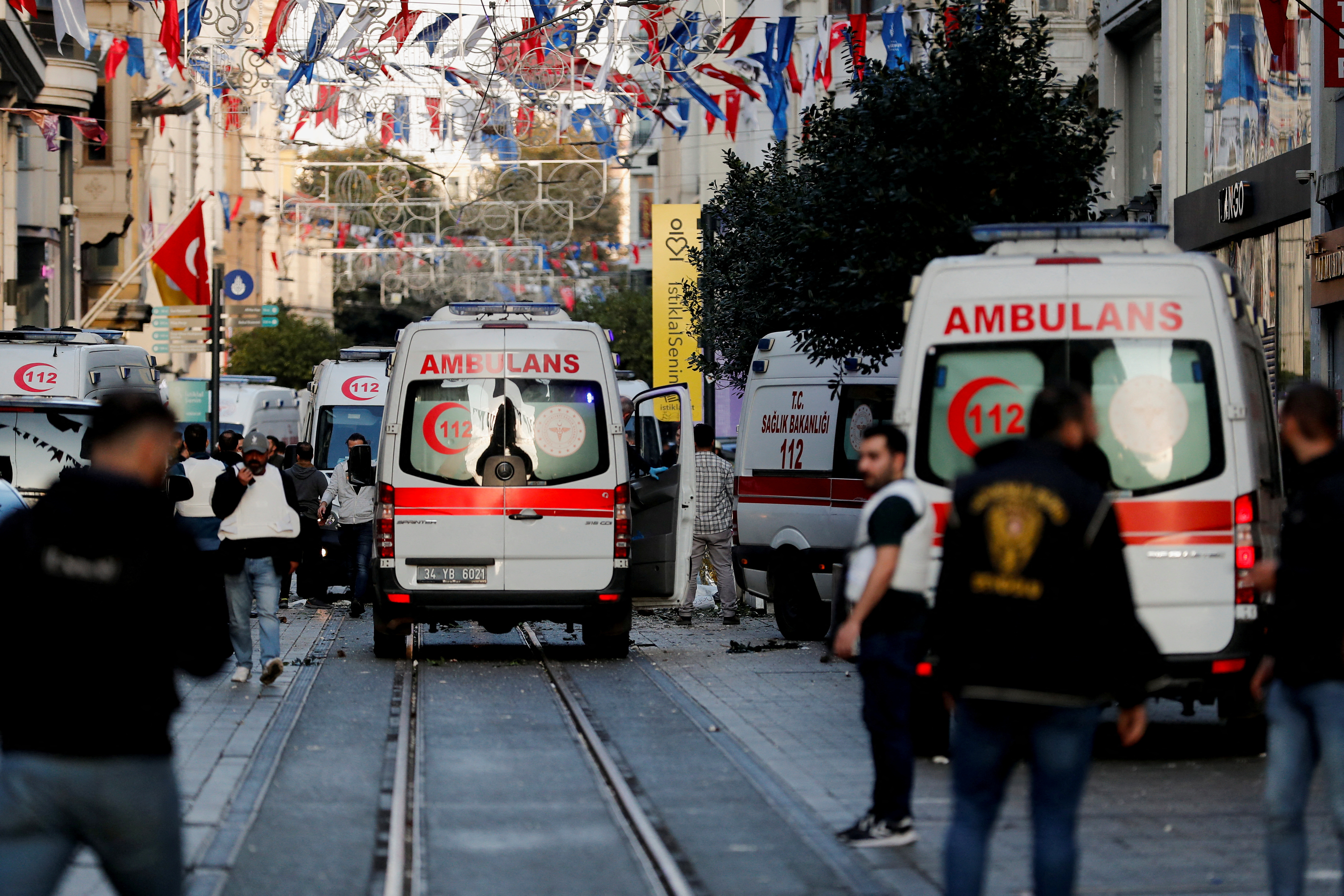 Turkish Interior Minister says person who left bomb in Istanbul detained