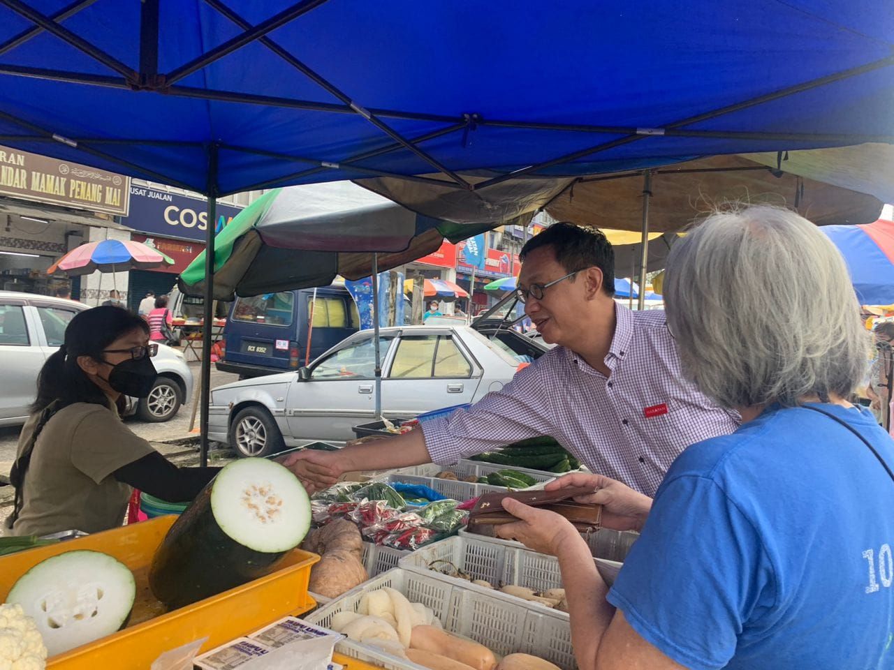 希盟中选议员向“老板们“谢票