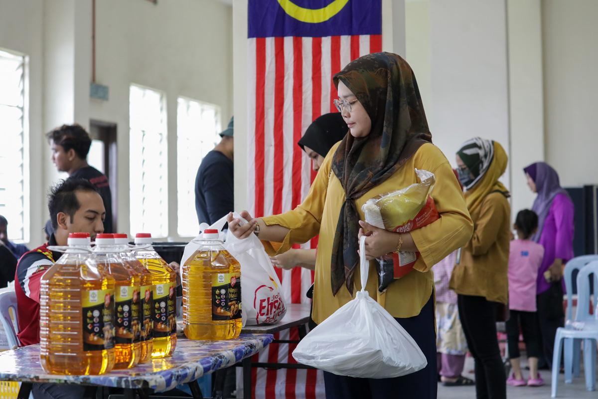 Program jualan murah barangan harian di sembilan lokasi esok
