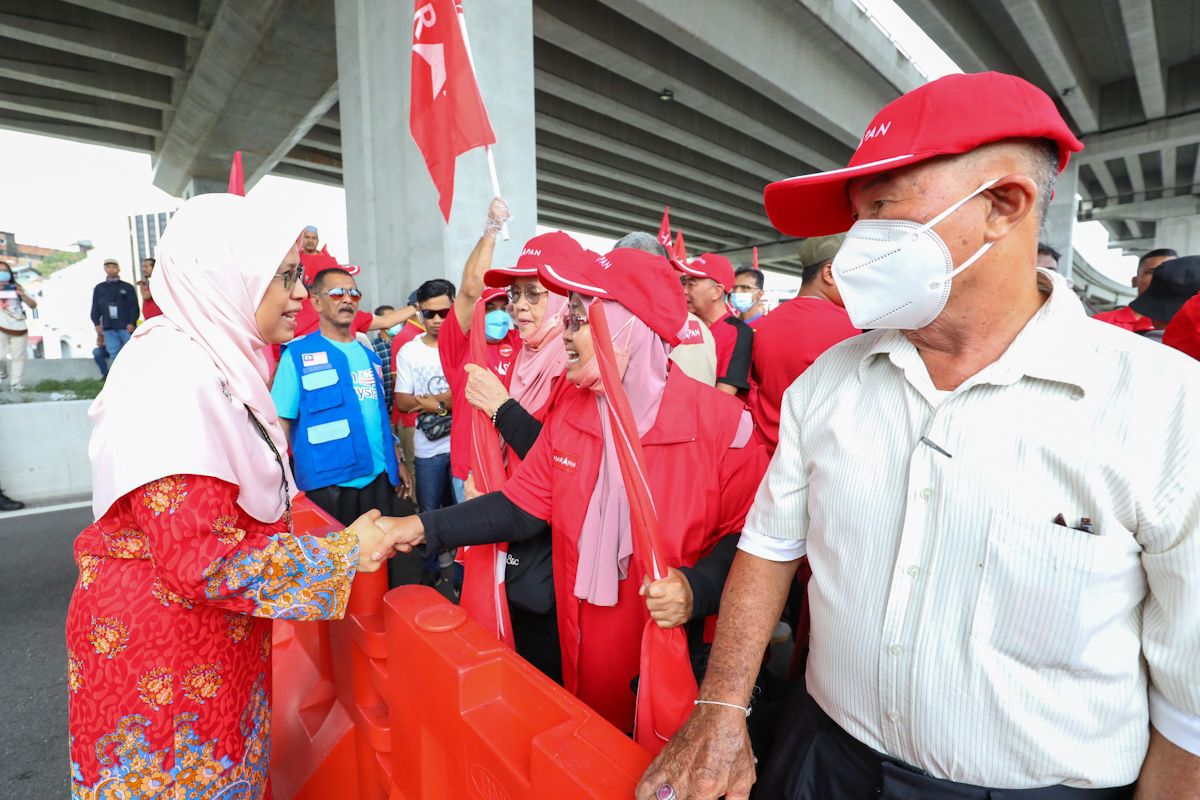 希盟安邦候选人：我叫“罗诗雅”    展现知性儒雅.更贴近选民