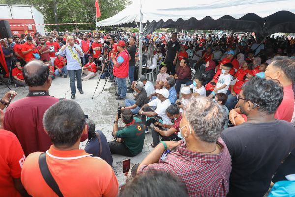 துரோகிகளை நிராகரியுங்கள், ஹராப்பானுக்கு வெற்றி வாய்ப்பைத் தாருங்கள்- வாக்காளர்களுக்கு அன்வார் கோரிக்கை