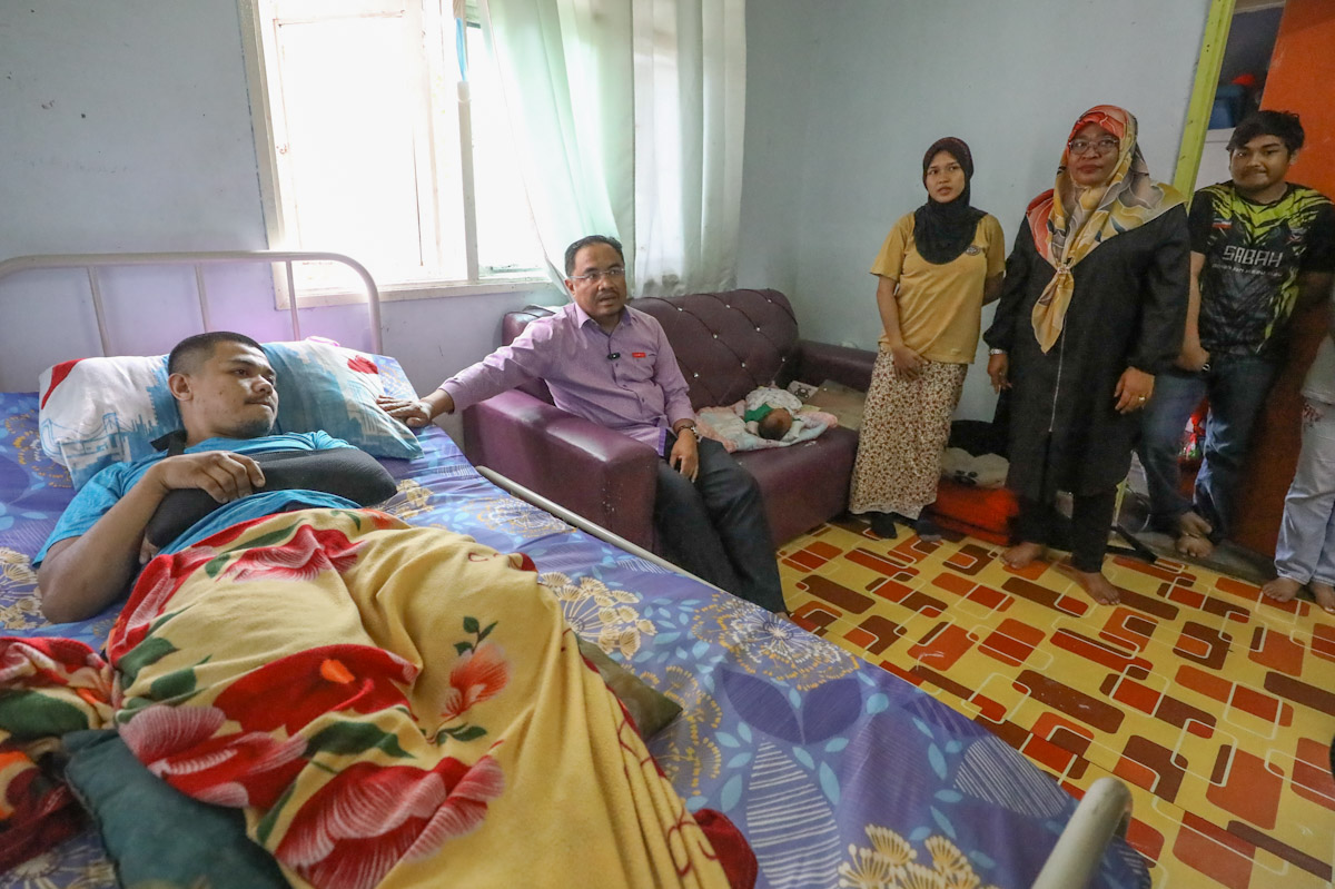 Penduduk hargai calon HARAPAN Shah Alam ziarah mangsa nahas jalan raya