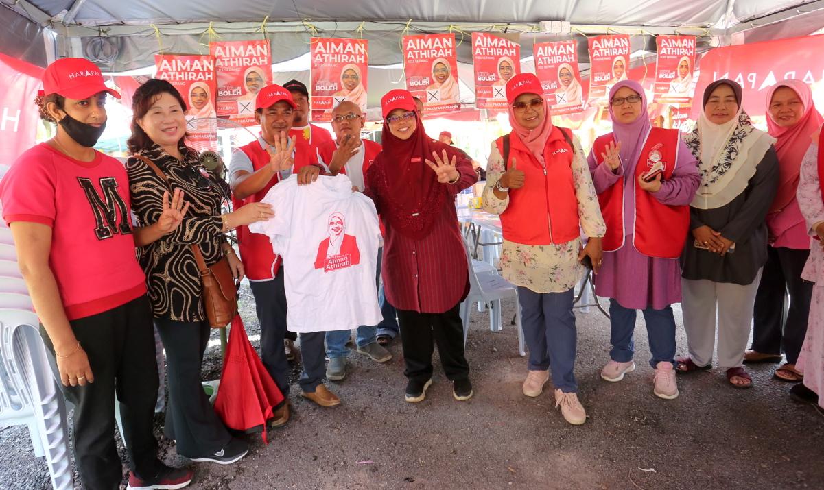 Calon HARAPAN terus bersemangat temui pengundi walau cedera terlibat kemalangan