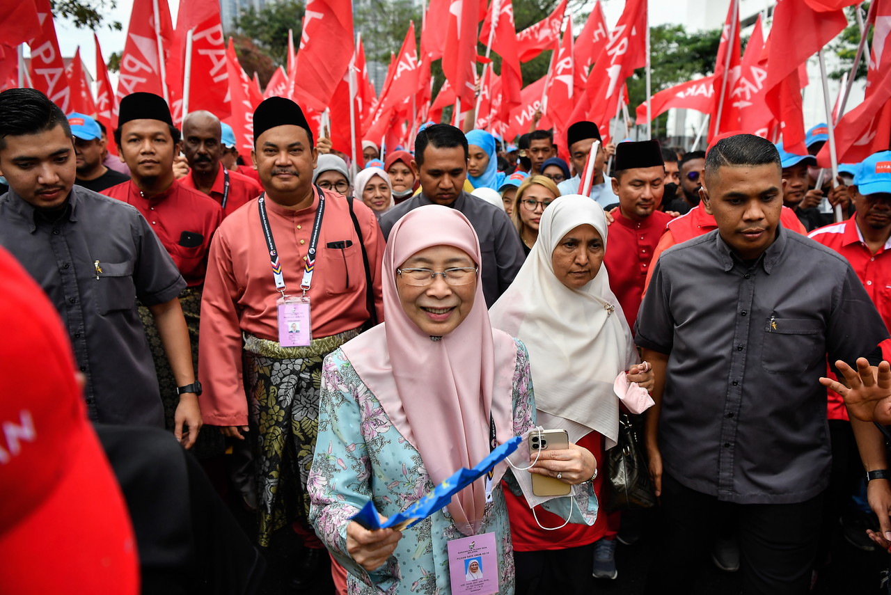 GE15: Bright, cheerful atmosphere at nomination centres