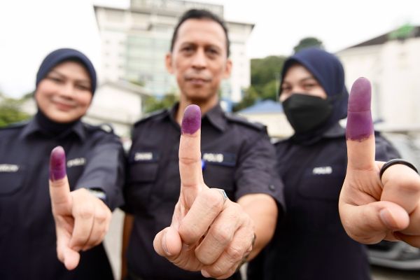 选委会:快速完成投票 冠病确诊选民将被区隔