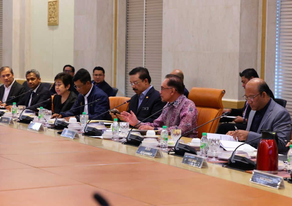 首相:缩小内阁.摒弃委任部长为奖励 应支持良好政策