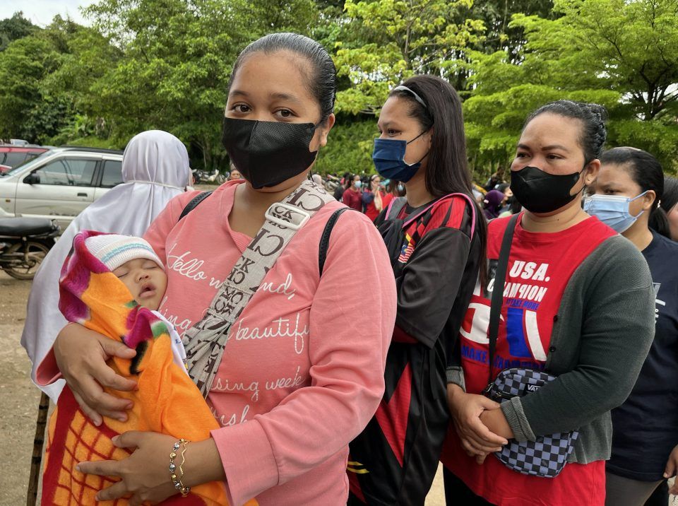 甫分娩3天即出门投票 原住民首投族妈妈履行公民责任