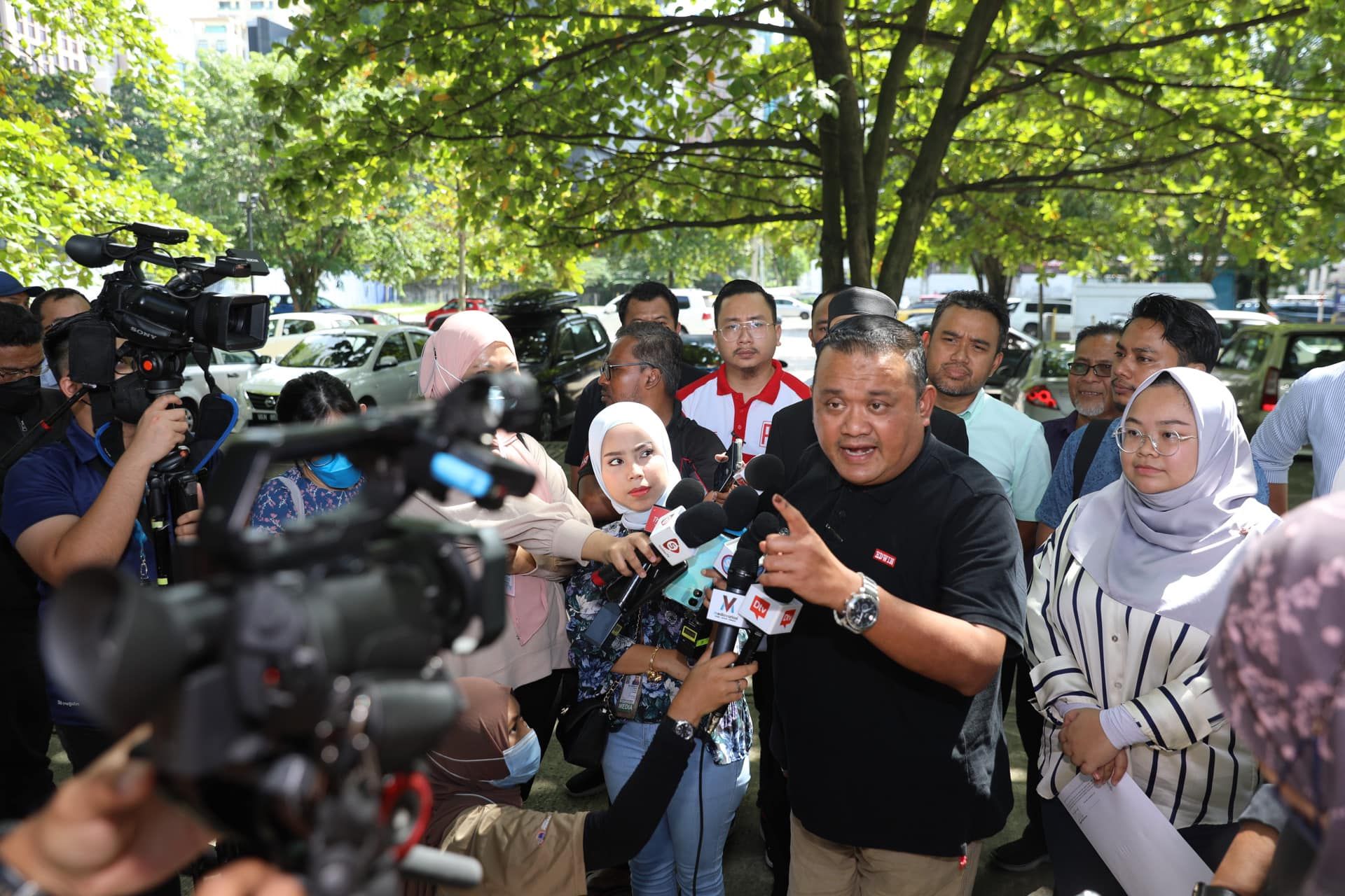 诚信党就社媒传播种族仇恨内容 向警方报案