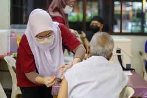 Asean, S. Korean delegates visit old folks’ home amid dialogue on senior care