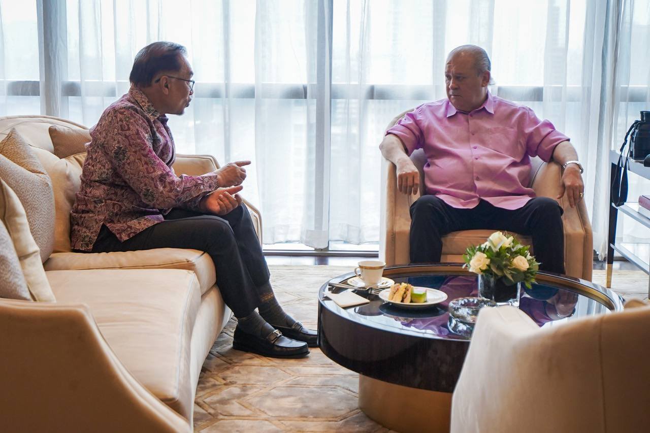 Give Anwar time to improve country's economy — Johor Sultan