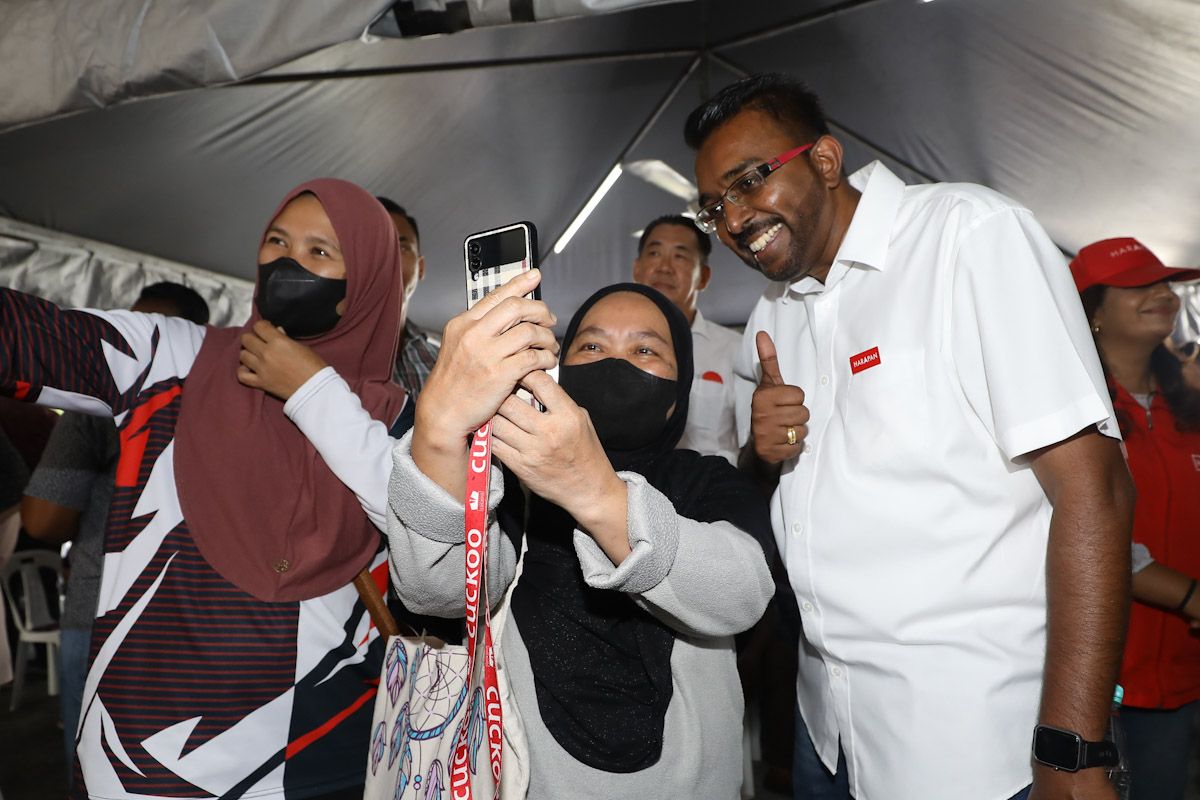 கோலா லங்காட் நாடாளுமன்ற  ஹராப்பான் வேட்பாளர் மணிவண்ணனின் தோல்விக்கு   ம.இ.கா வின்  மோகனா முனியாண்டி முக்கிய காரணமா?