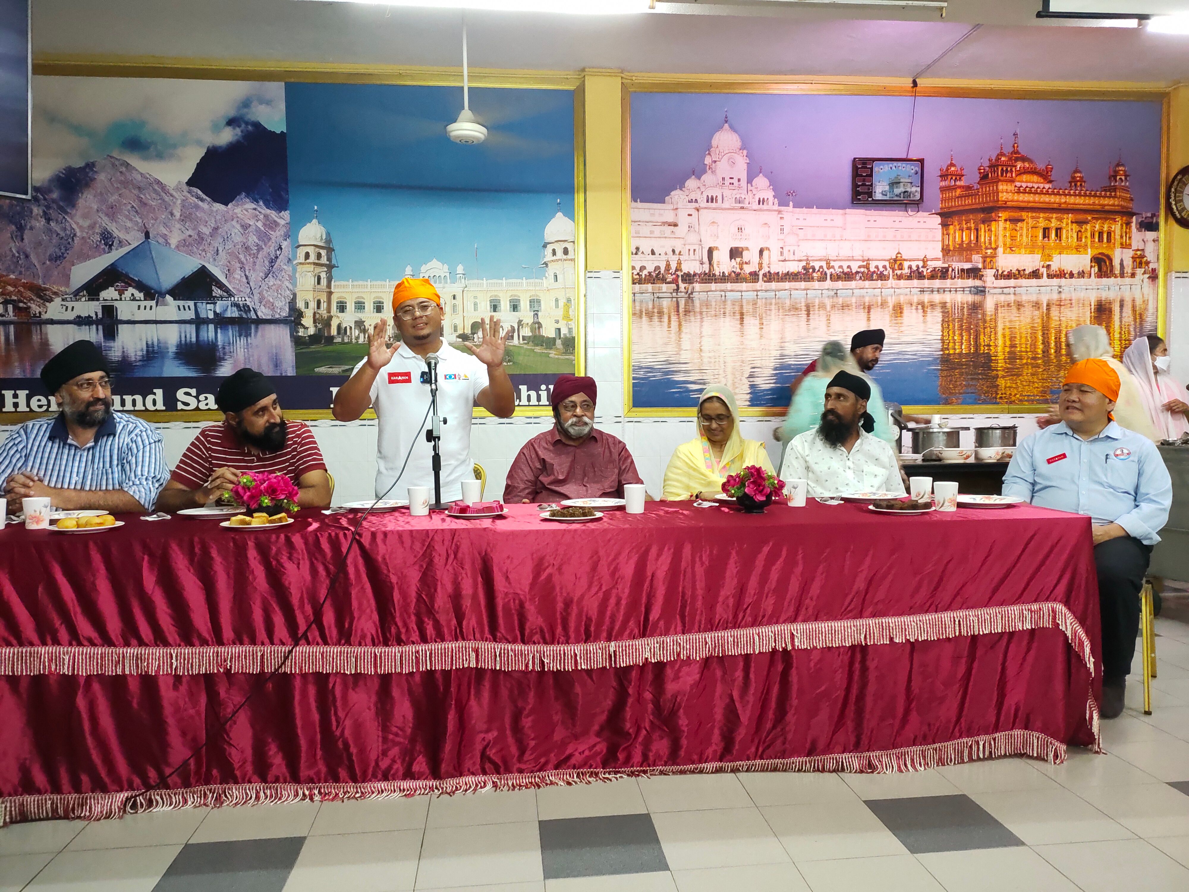 செலாயாங் பாரு குருத்வாரா சாஹிப் ஆலயத்தில்  வரவேற்பு 