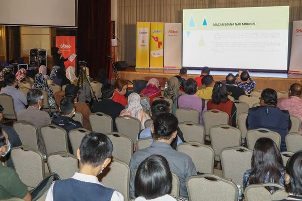 ஐந்து மாவட்டங்களில் கிட்டத்தட்ட 1,000 பேர் பங்கேற்ற டிஜிட்டல் தொழில் முனைவோர் பயணம் நல்ல வரவேற்பை பெற்றது.