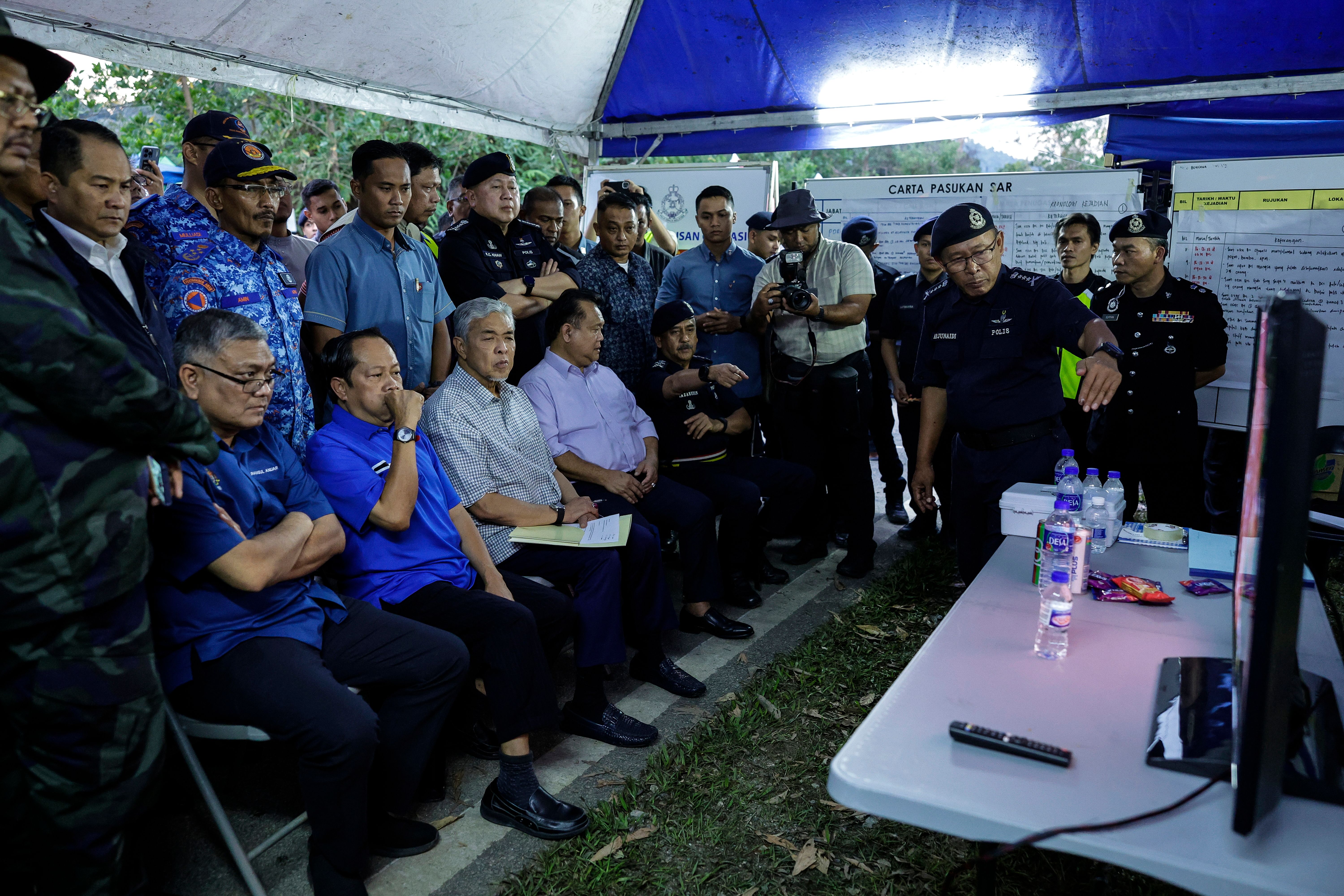 Angka korban meningkat 21 orang, 12 lagi mangsa belum ditemukan