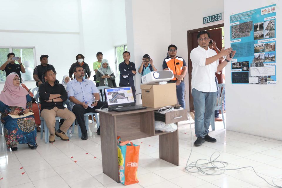 雪政府助英达丽雅组屋解决施工期间 停车场地不足与安全问题