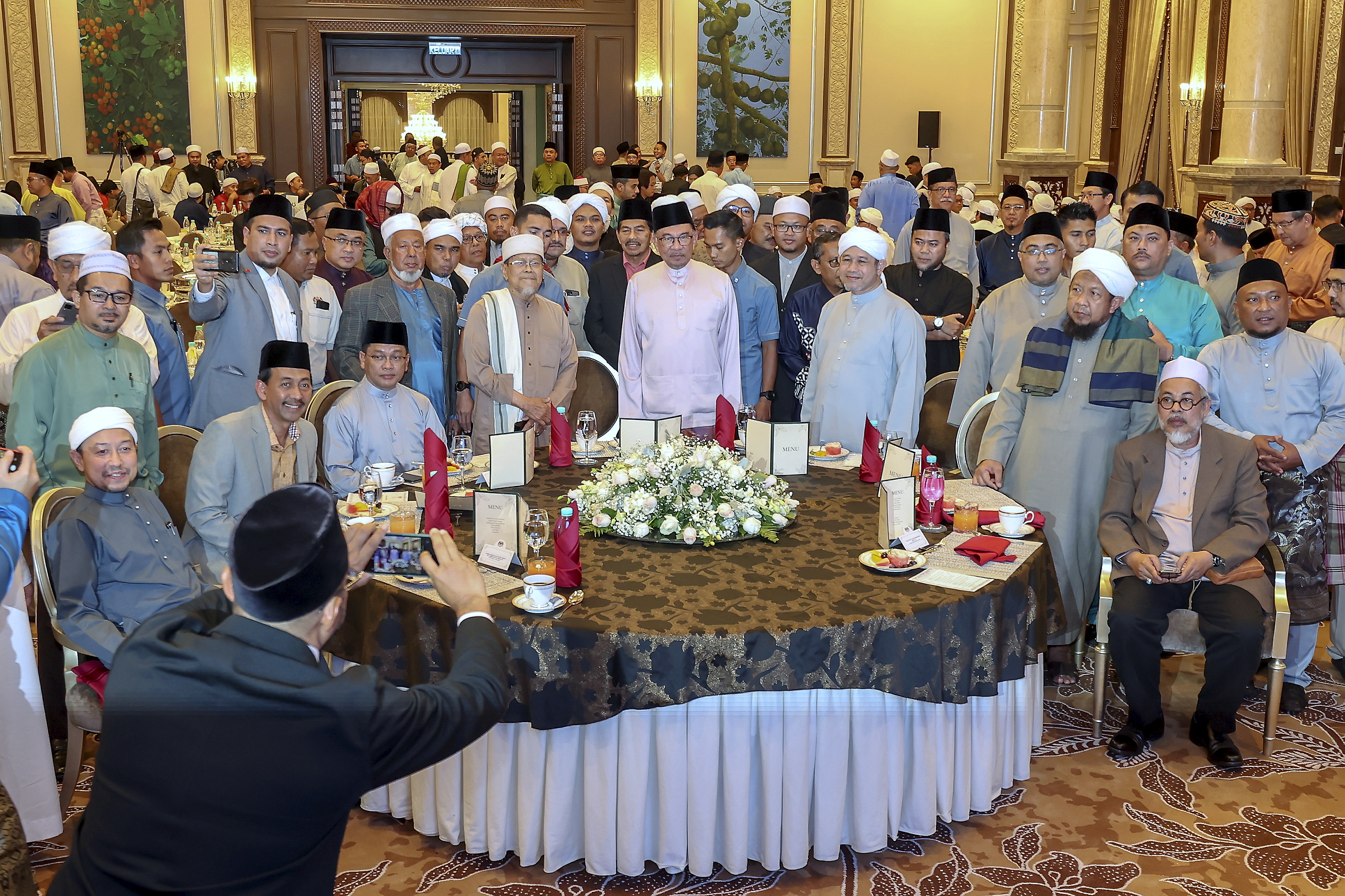 PM mahu bukti 'mandat jelas', yakin sokongan majoriti
