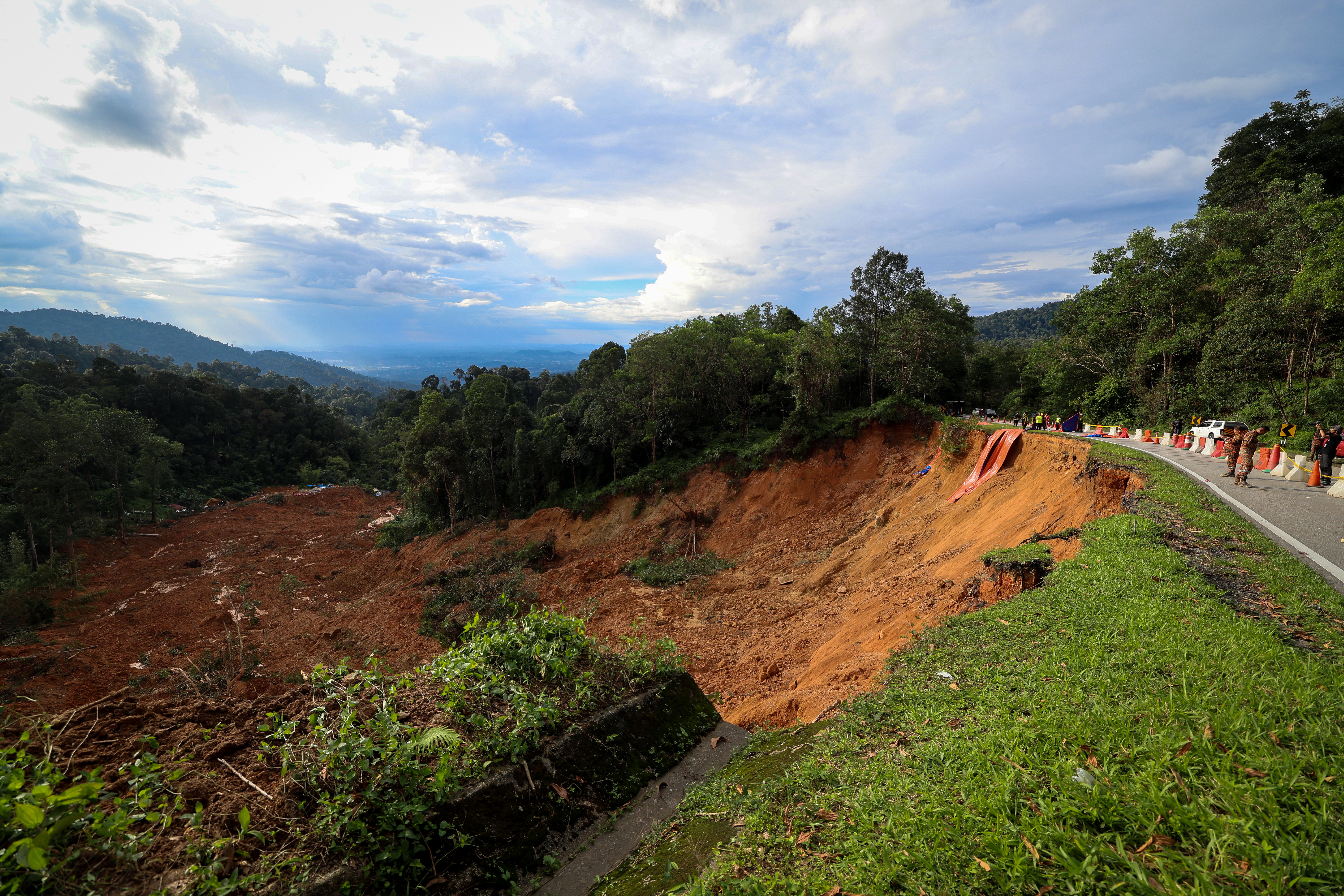 Tiada pembalakan di hutan terdekat, tragedi berpunca kegagalan cerun akibat hujan