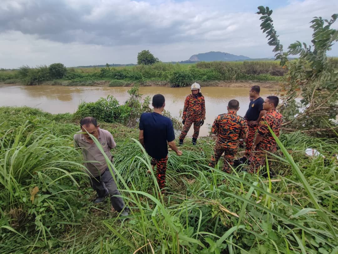 Kanak-kanak 12 tahun maut, kereta dipandu bapa terjunam dalam sungai