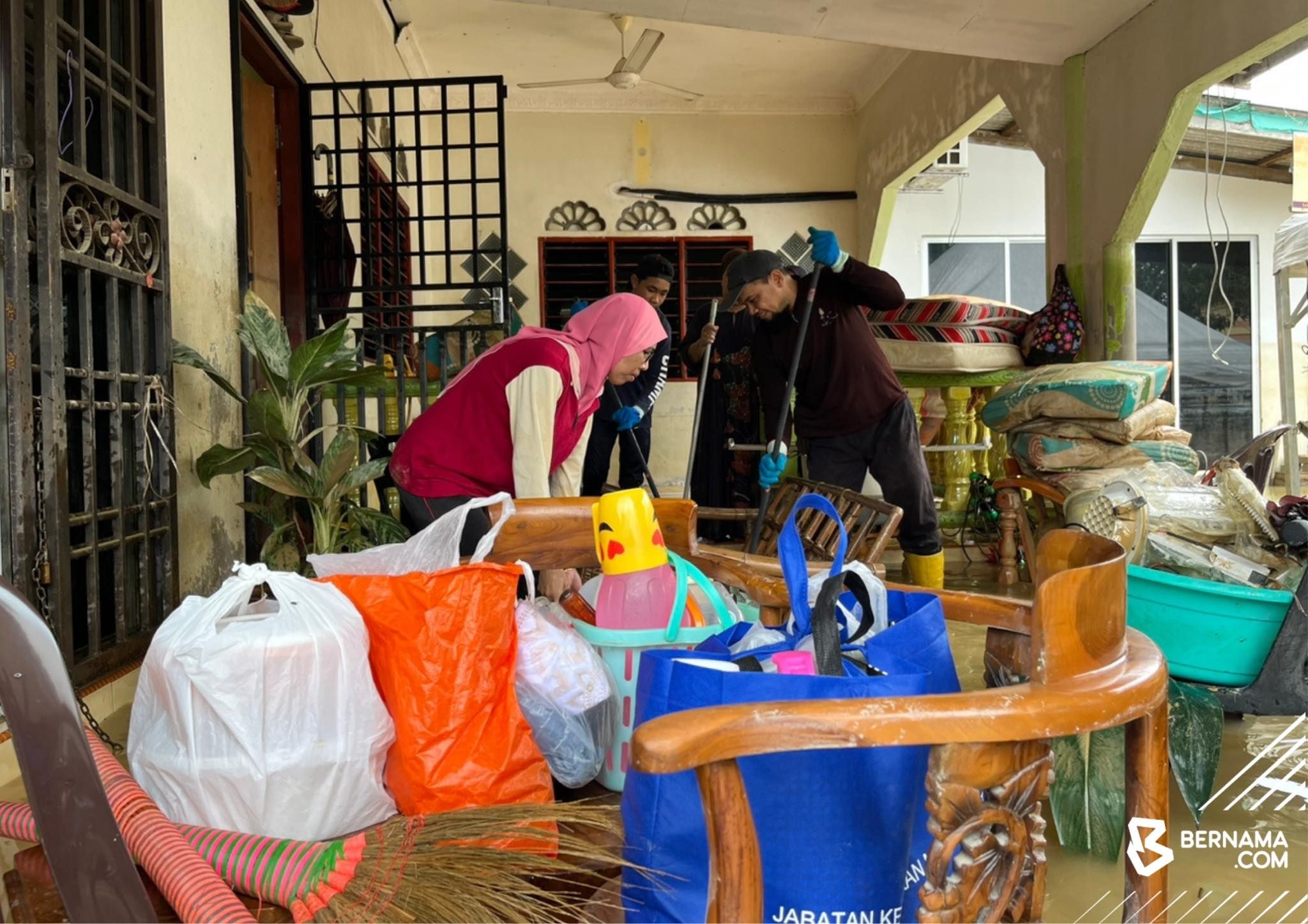 Mangsa bah Terengganu, Kelantan menurun kepada 48,363 dalam dua hari