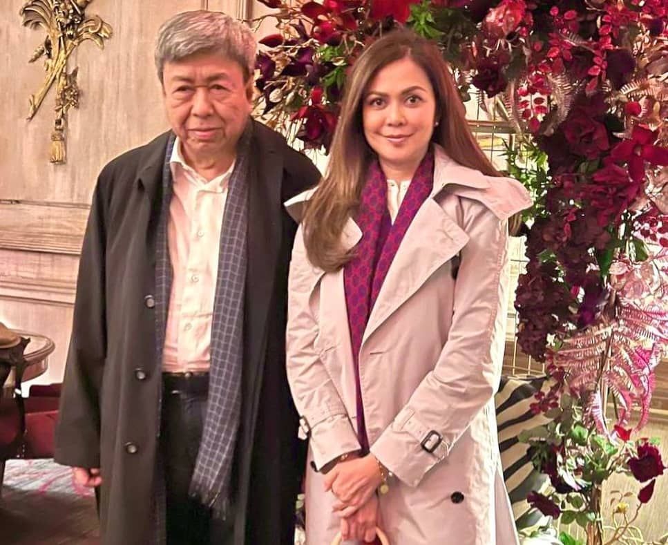 冀各族尊重促进和谐   雪苏丹伉俪祝圣诞节快乐