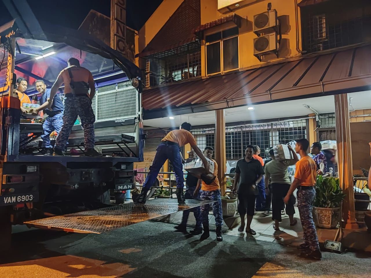 国防部部署应对登州次波水灾    扎希：备妥卡车运载救济品