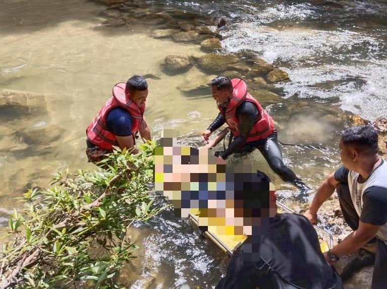 ஆற்றில் மூழ்கி இரண்டு பல்கலைக்கழக மாணவர்கள் மரணம்