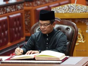Don't turn mosques, surau into political arena — Minister