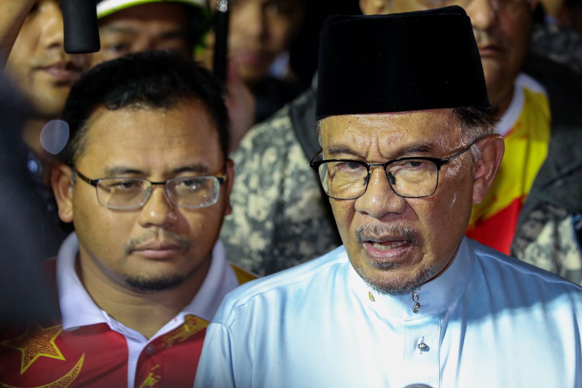 நிலச்சரிவால் பாதிக்கப்பட்டவர்களுக்கு விரைவில் உதவிகள் வழங்கப்படும்