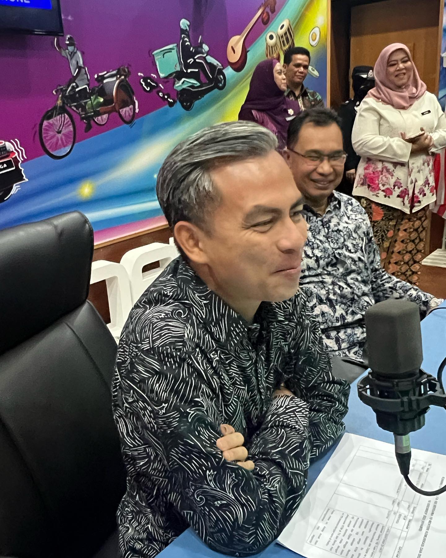 KKD discussing with telcos to cut prices — Fahmi