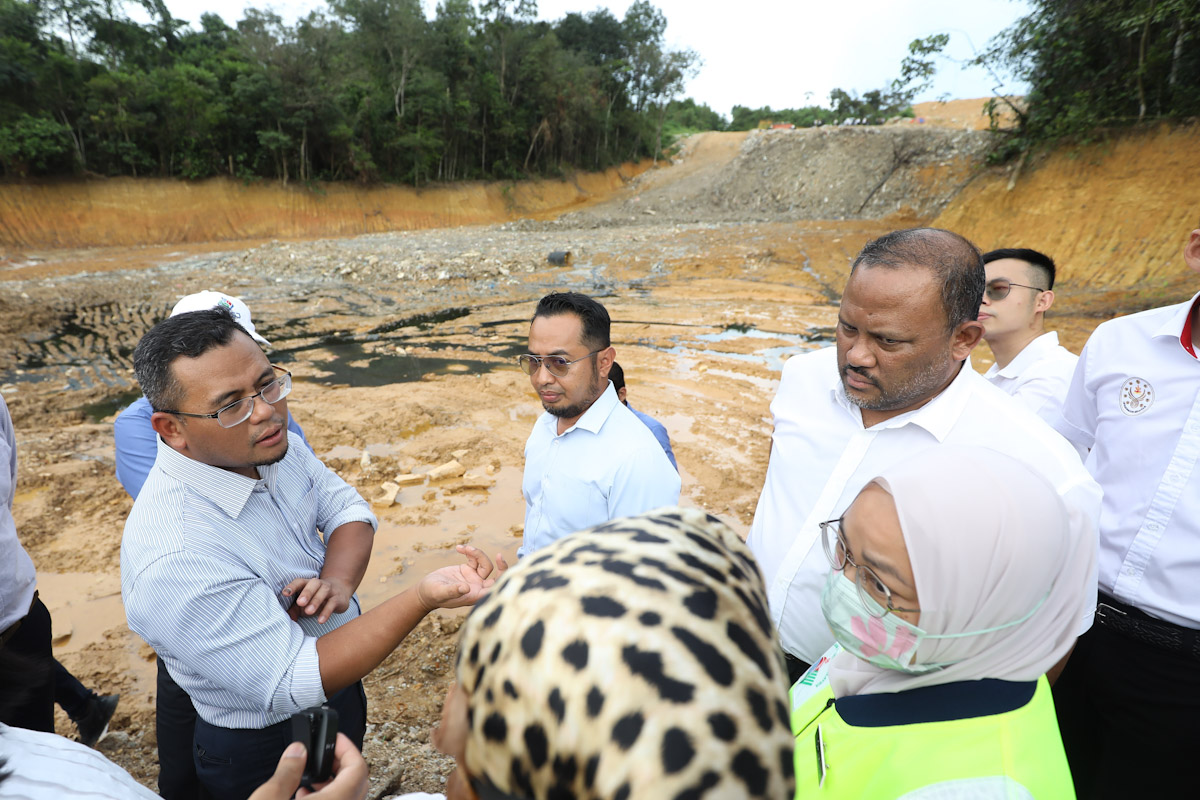 State to seize illegal landfill if owner refuses to cooperate — MB