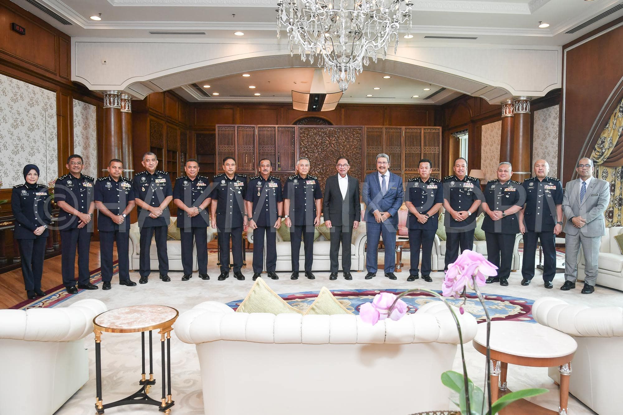 总警长率警队高层  拜会首相安华