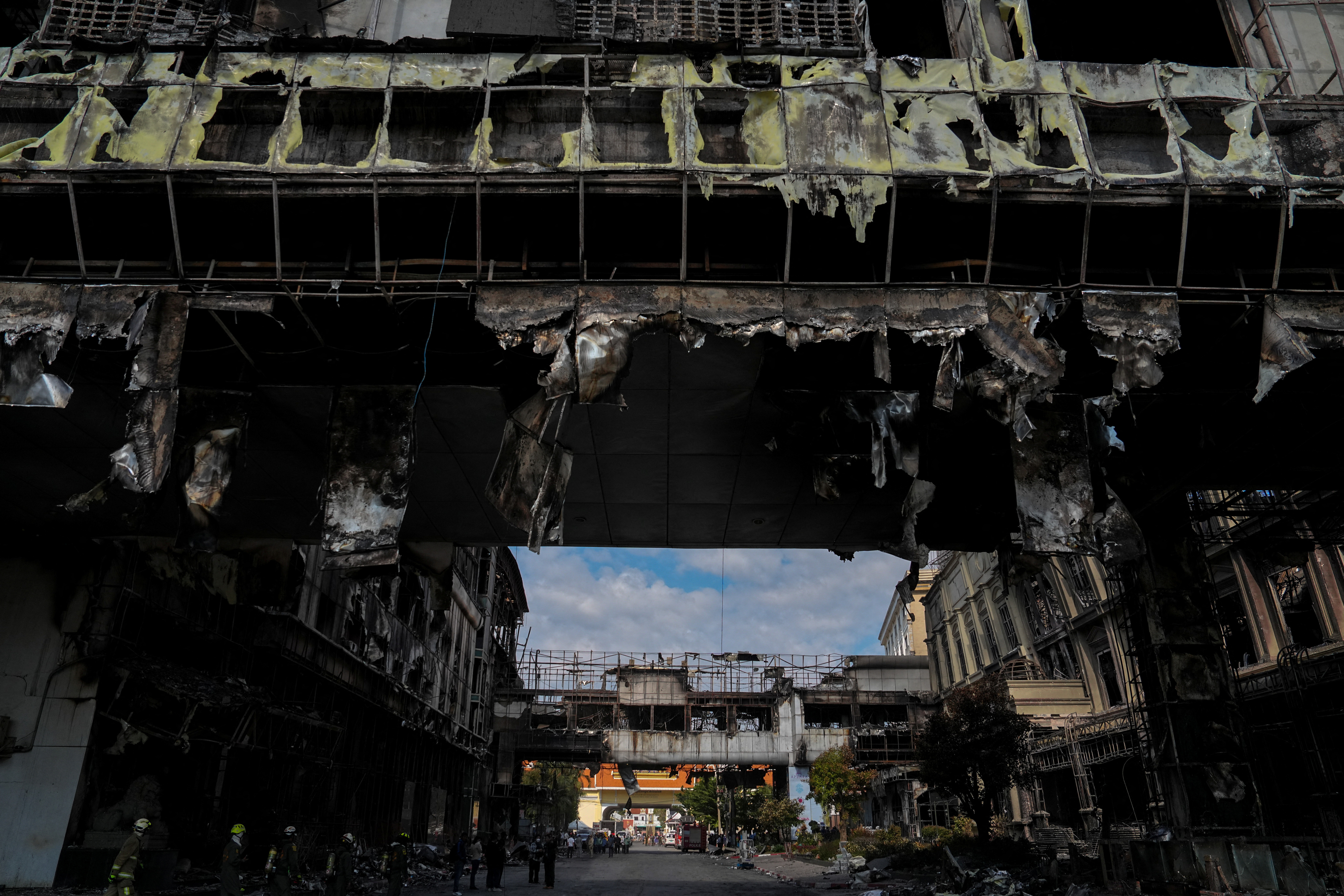 Eight bodies found in ruins of Cambodia casino fire