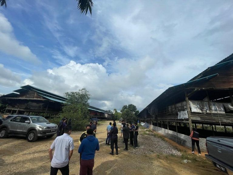 加埔一养鸡场没执照 勒令关闭