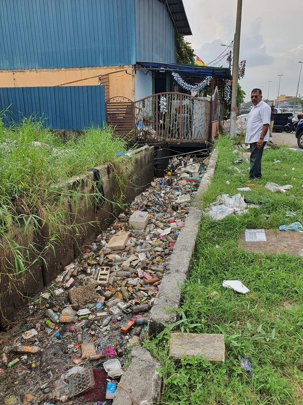 தாமான் செந்தோசா பெர்டானா பகுதியில் தீவிர வெள்ளத் தடுப்புப் பணிகள்- குணராஜ் தகவல்