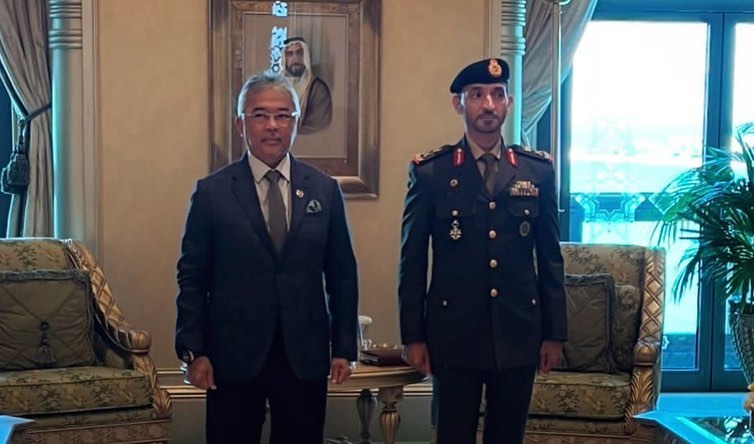 Agong grants audience to UAE Land Forces Commander in Abu Dhabi