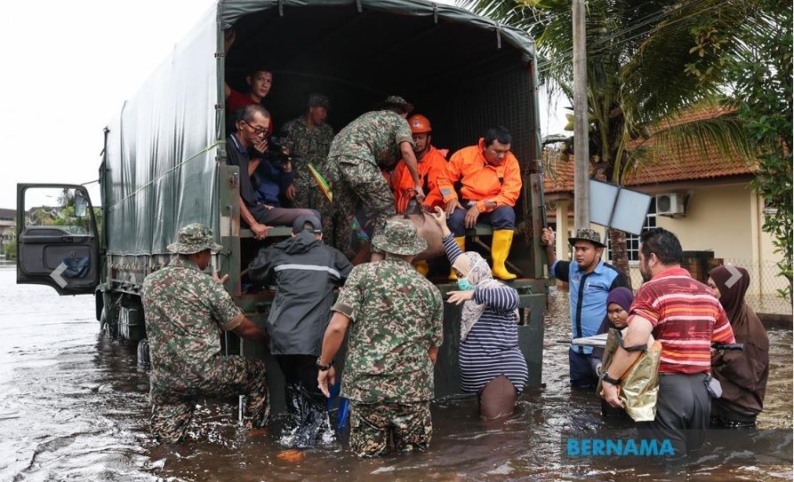 Mangsa banjir Kelantan, Terengganu berlindung di PPS turun kepada 54,057 orang