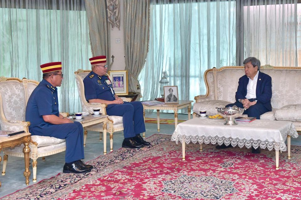 Selangor Sultan expresses appreciation for Fire Dept role in Batang Kali landslide tragedy