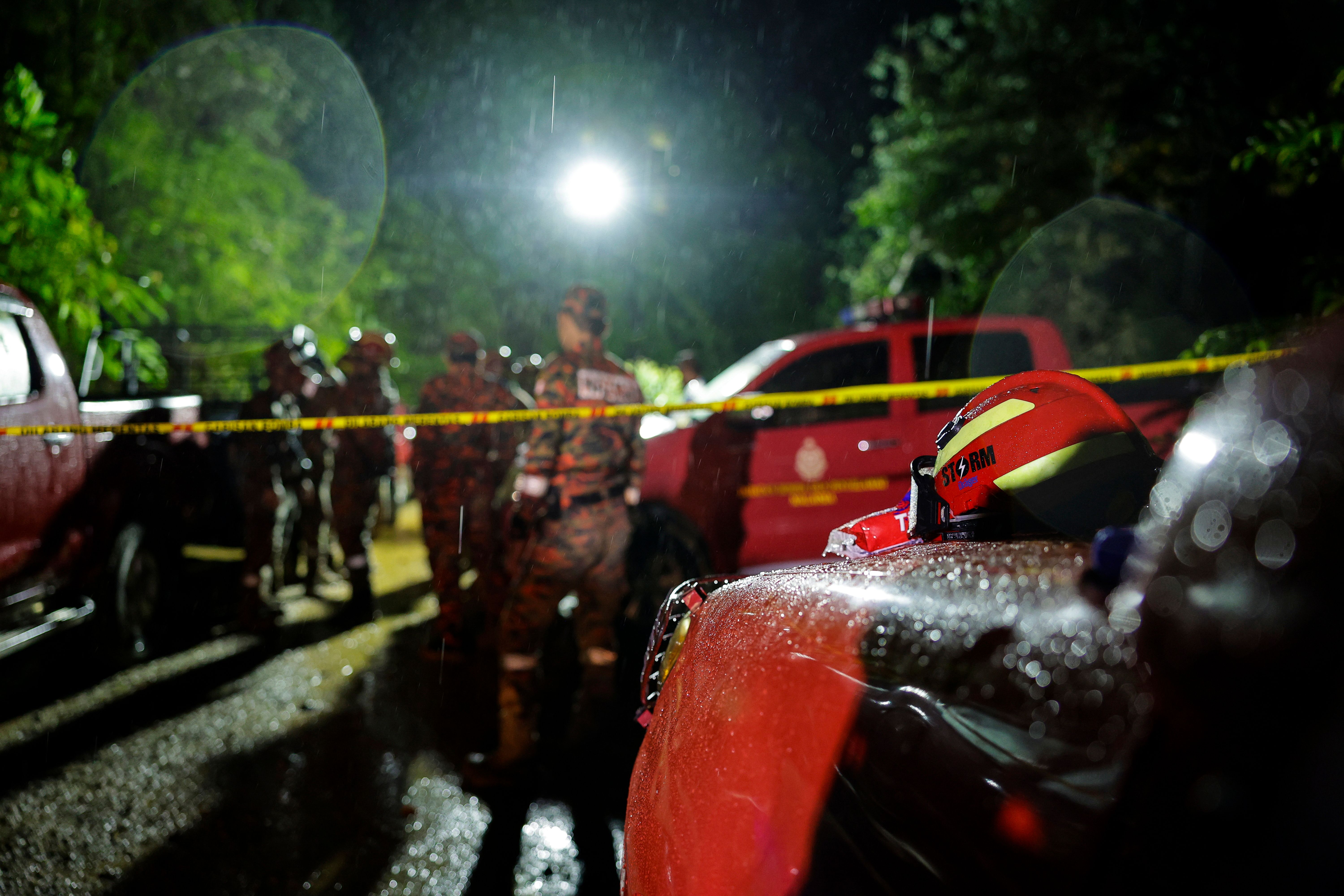 Operasi SAR ditangguhkan kerana hujan, sambung 8 pagi