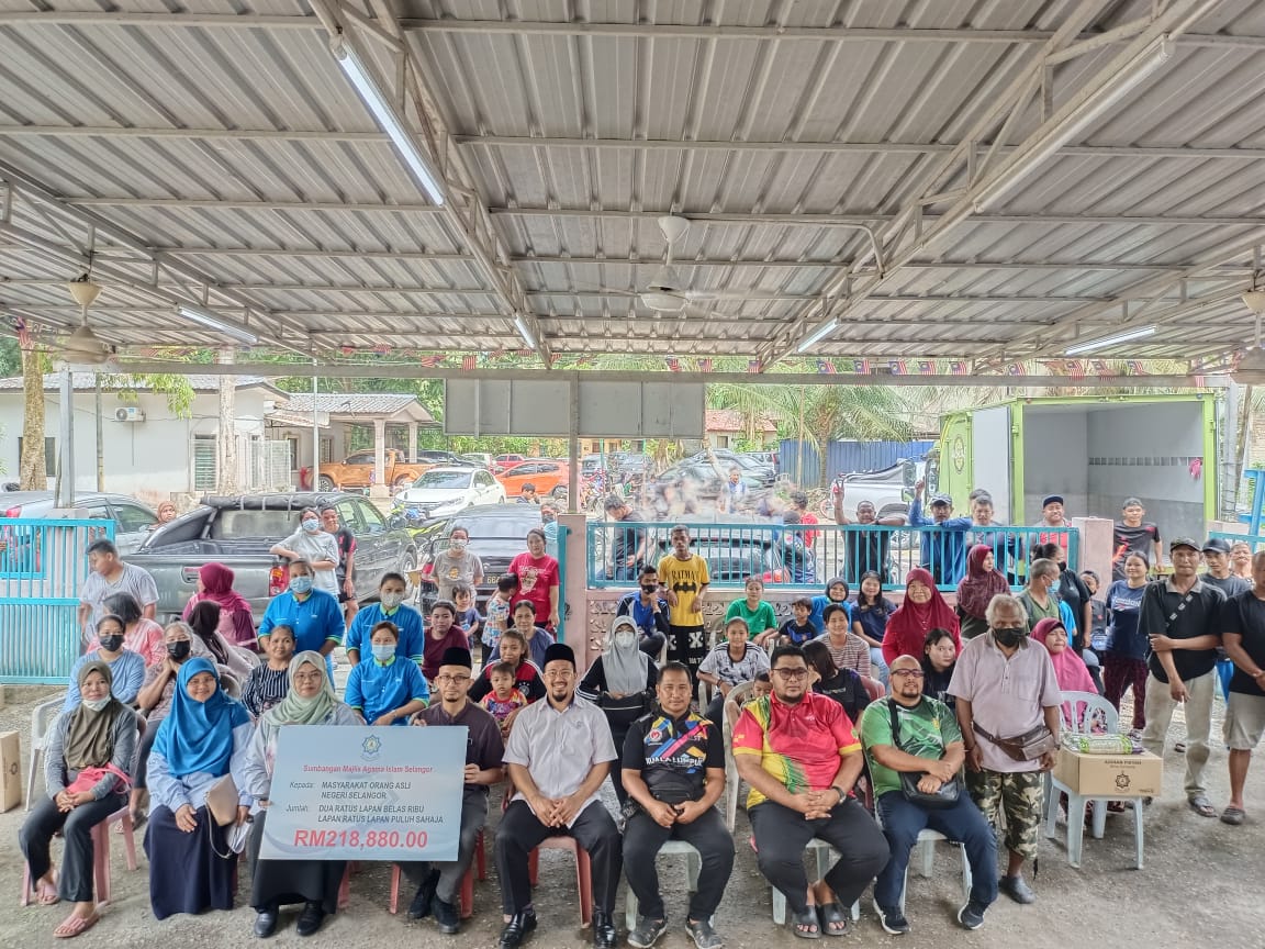 Mais agih bantuan makanan ringan beban 1,199 keluarga Orang Asli