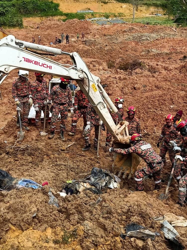 挖掘更深区域搜寻失踪者  消拯局：与警商议搜寻期限