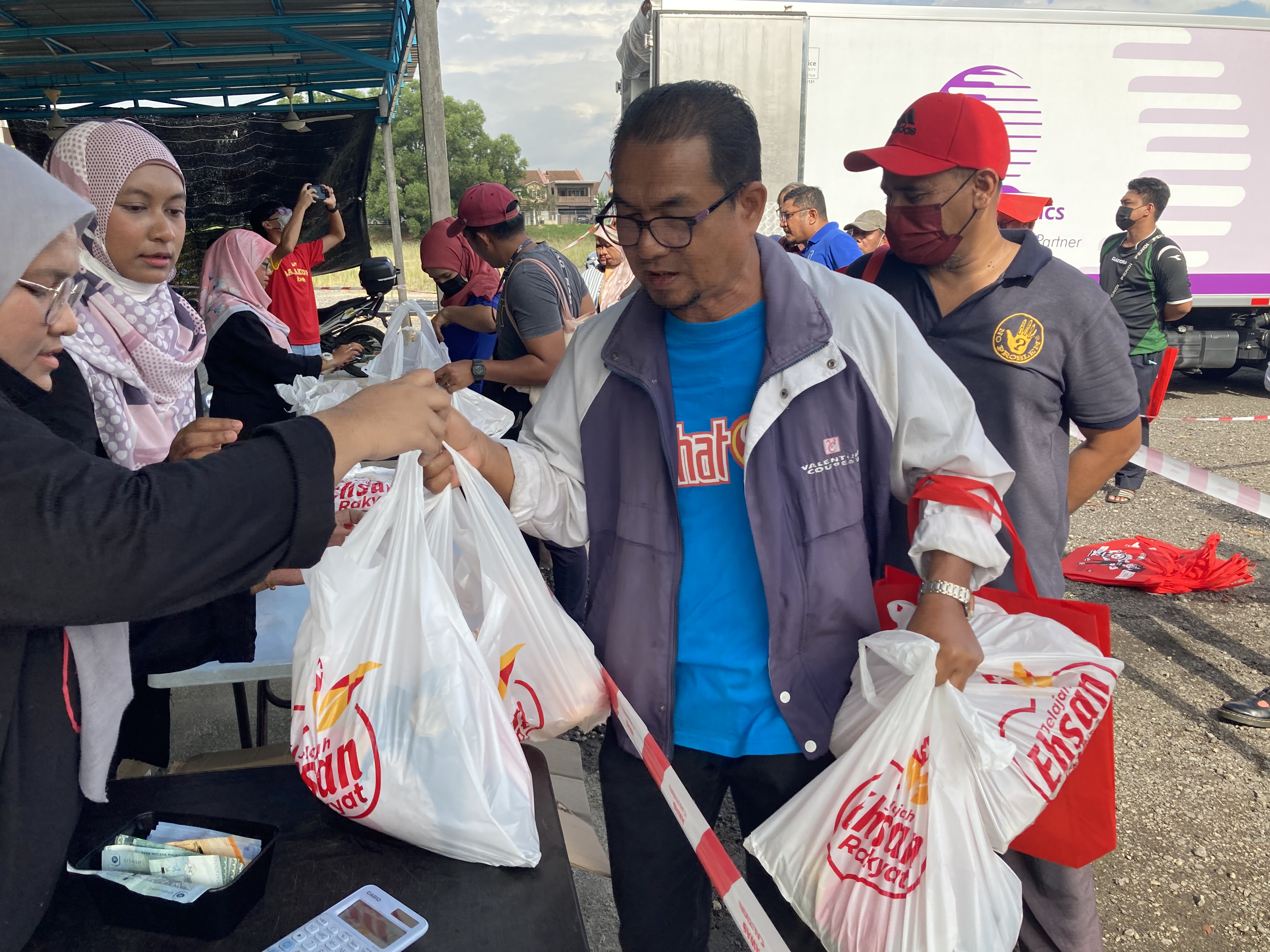 Jualan murah barangan asas di sembilan lokasi esok, mulai 10 pagi